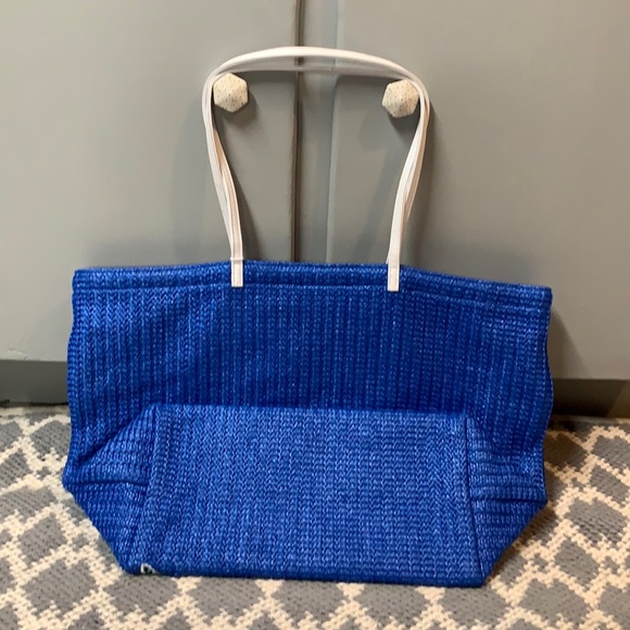 VERA BRADLEY BUTTERFLY BAG - Picture 3 of 4